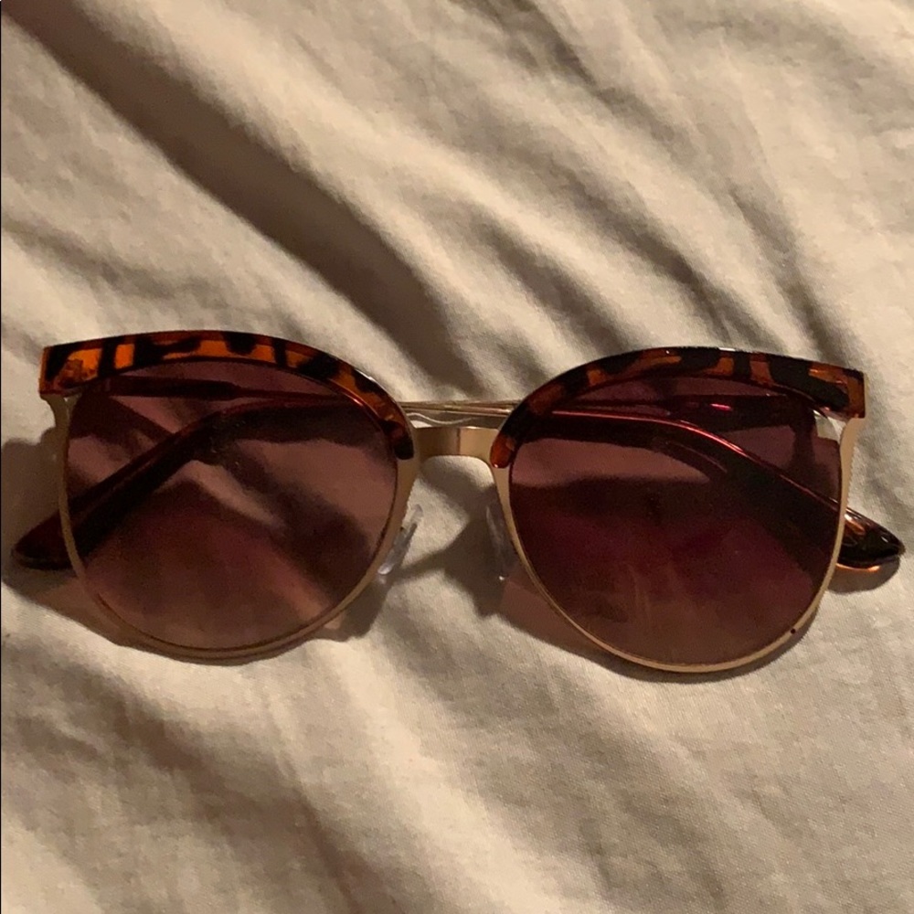 Black and gold shades